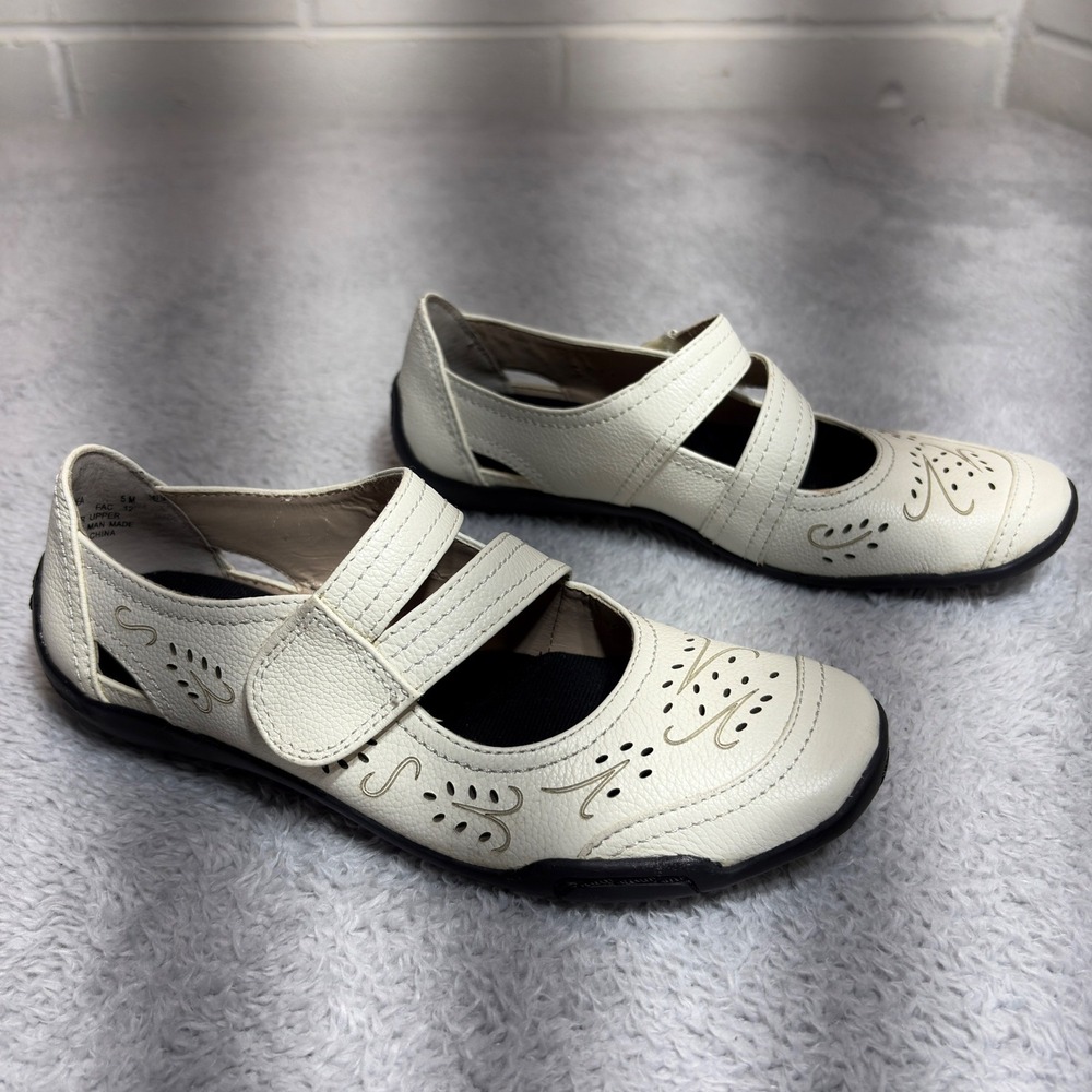 Ros Hommerson Chelsea Flats Womens 5M White Leather Perforated Mary Jane Shoes - Picture 3 of 8